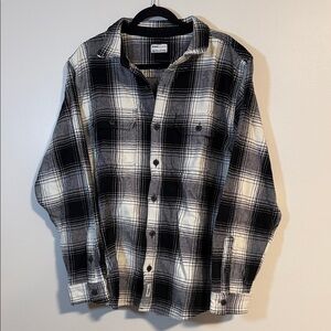 FRANK | Black and White Plaid Button-Up Shirt